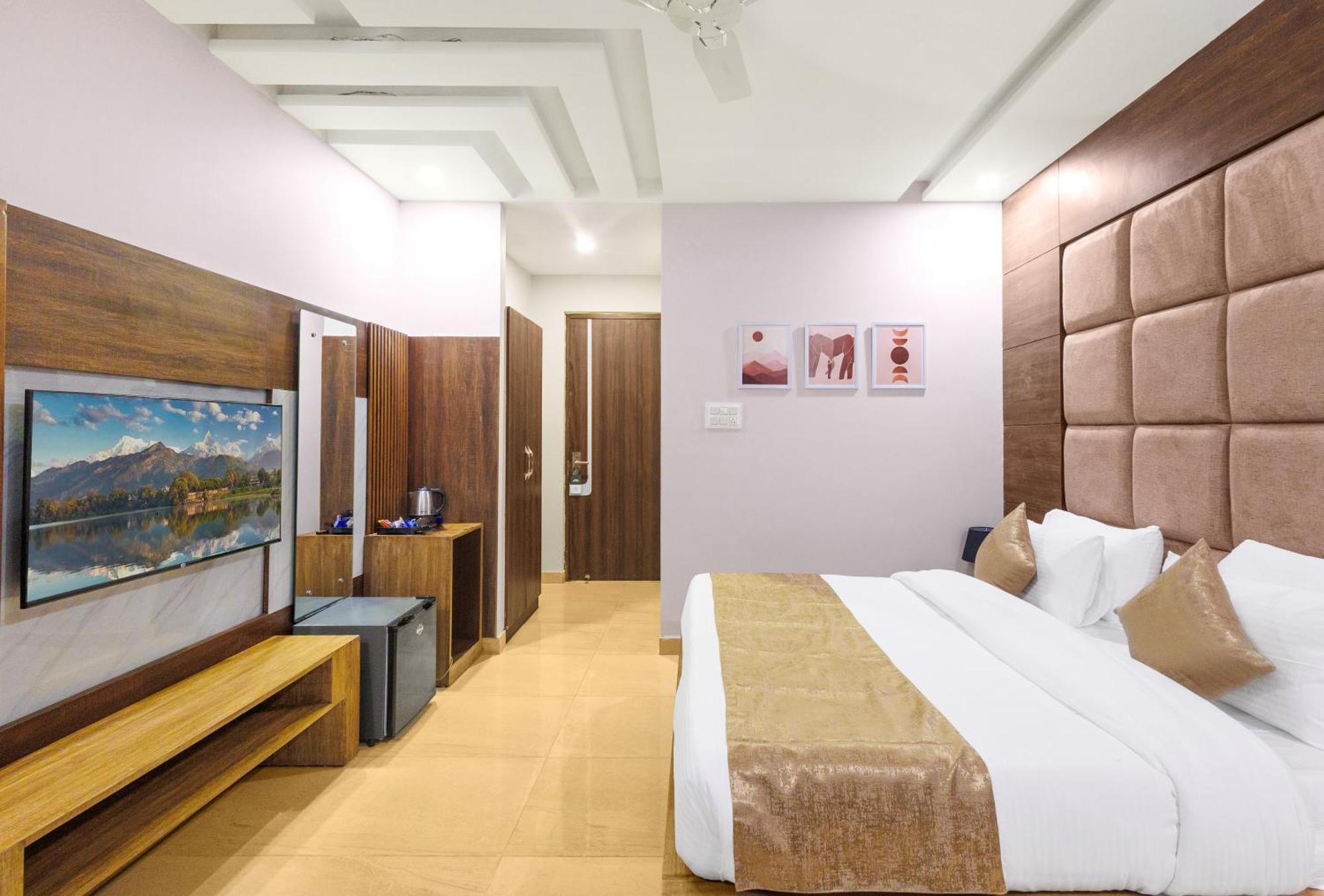 Stone Wood Hotel, Rishikesh Ngoại thất bức ảnh