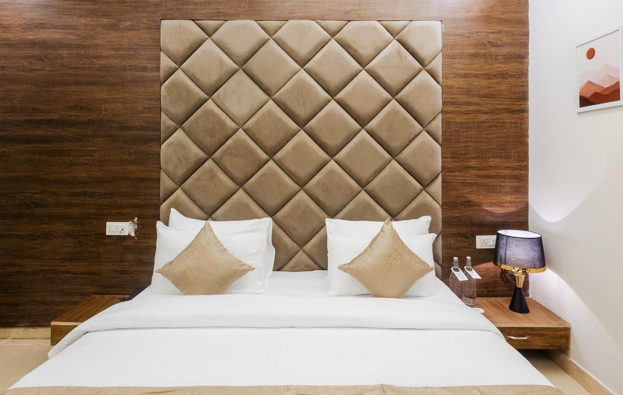 Stone Wood Hotel, Rishikesh Ngoại thất bức ảnh