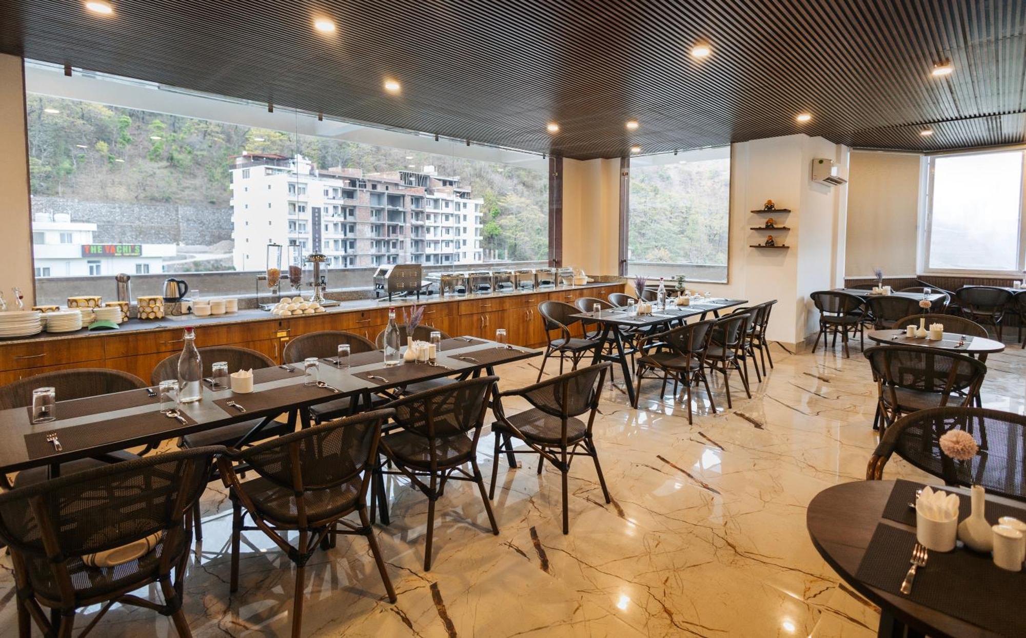 Stone Wood Hotel, Rishikesh Ngoại thất bức ảnh